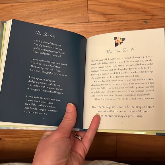 New, “ Apples for a Teacher” book - Picture 5 of 7